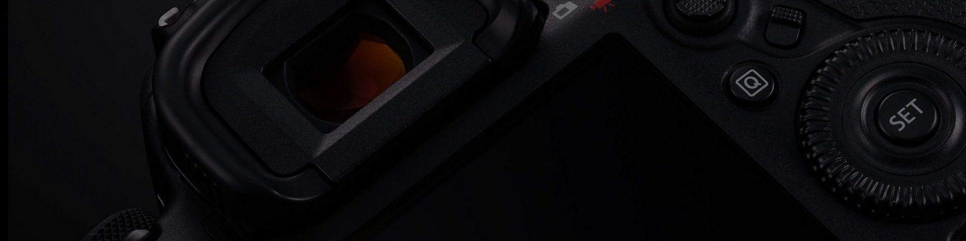 Full Frame DSLR Camera