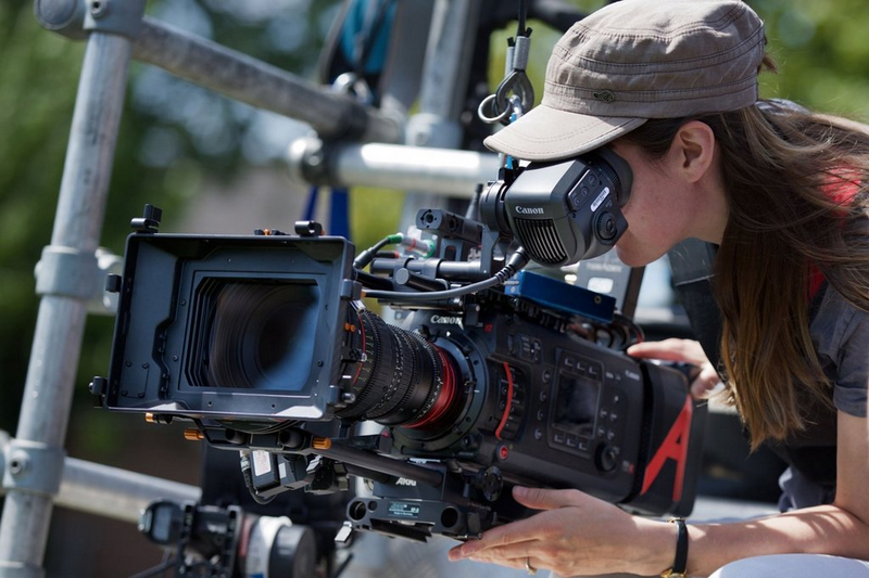 Professional Full HD viewfinder