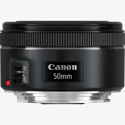 Canon EOS 2000D + objectif EF-S 18-55mm IS II + sac à dos + carte SD dans  Appareils photo wifi — Boutique Canon France