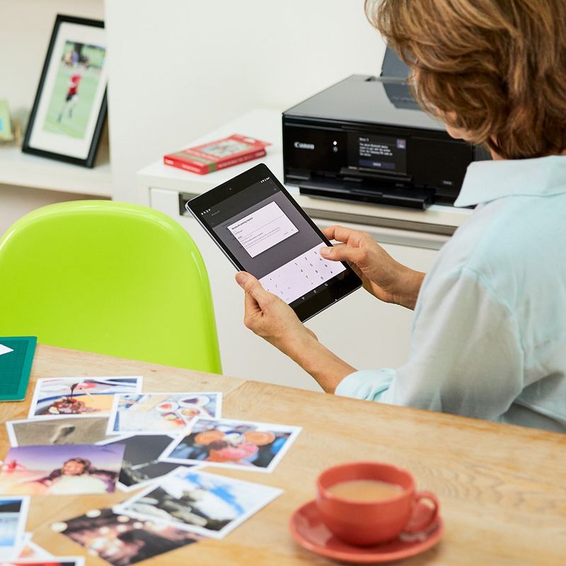 PIXMA printers let you quickly printer status updates and maintenance messages on your smart device.