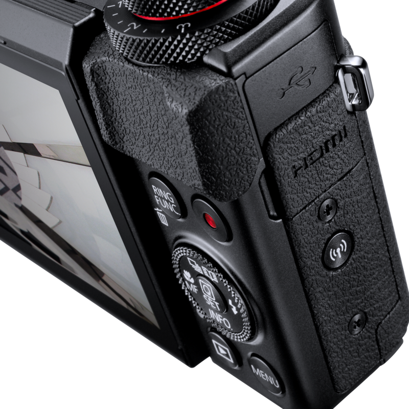 Canon PowerShot G7 X Mark II Produkt sett forfra med bilde på skjermen