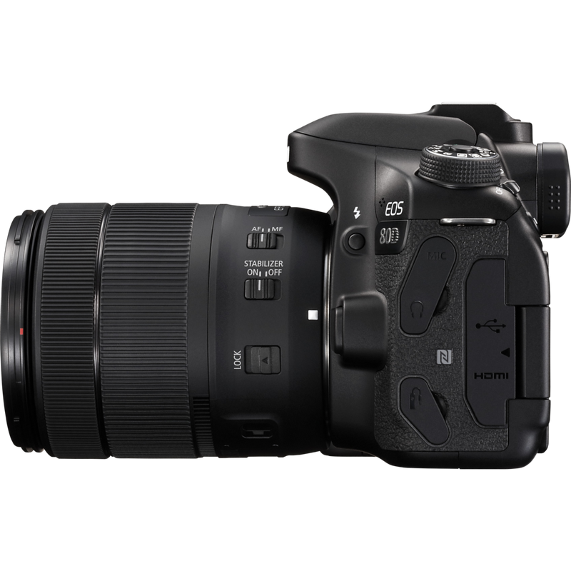 Canon EOS 80D + objectif 18-135mm IS USM Produits Vue de droite