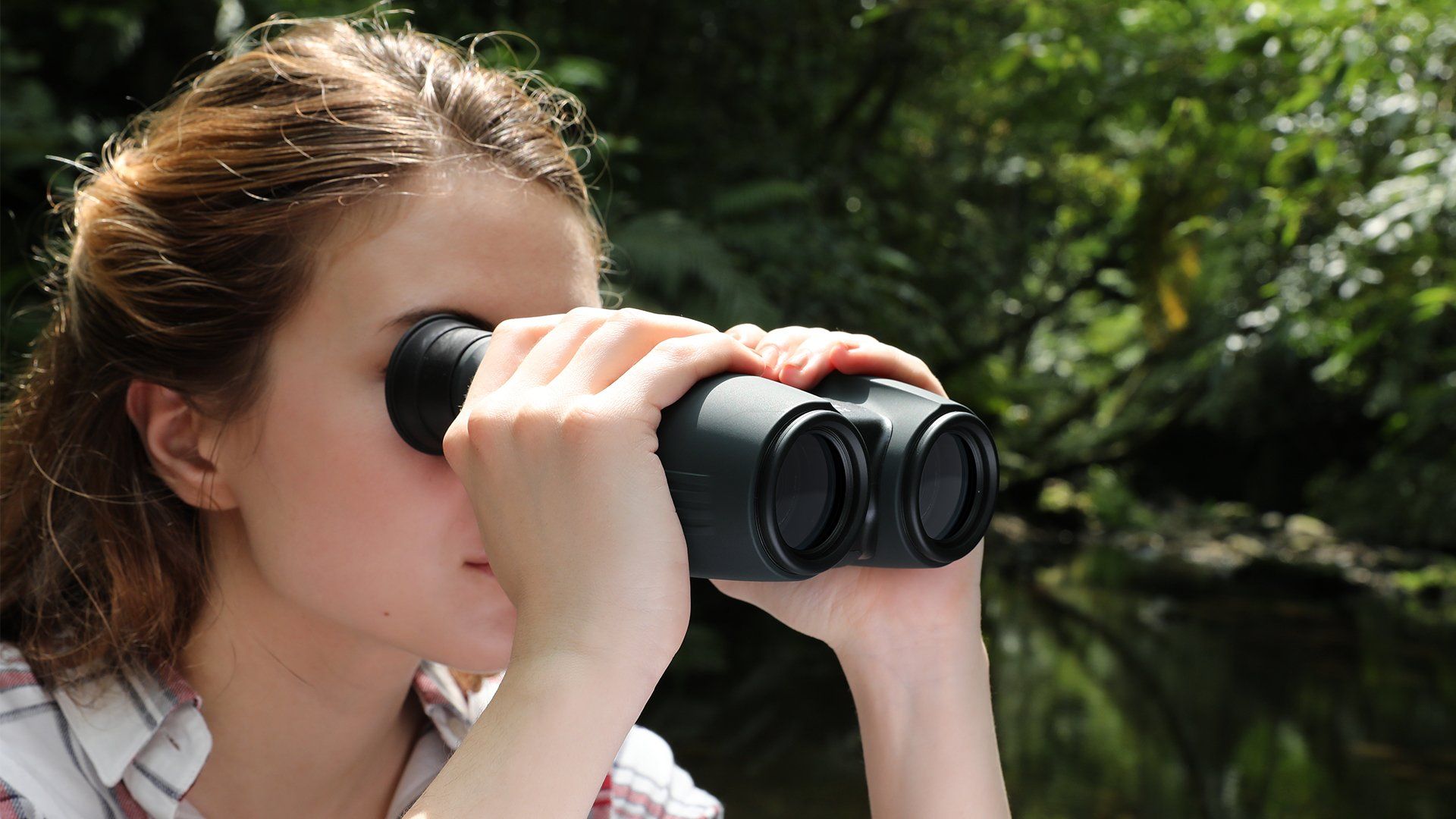 Canon 14x32 IS - Binoculars - Canon UK