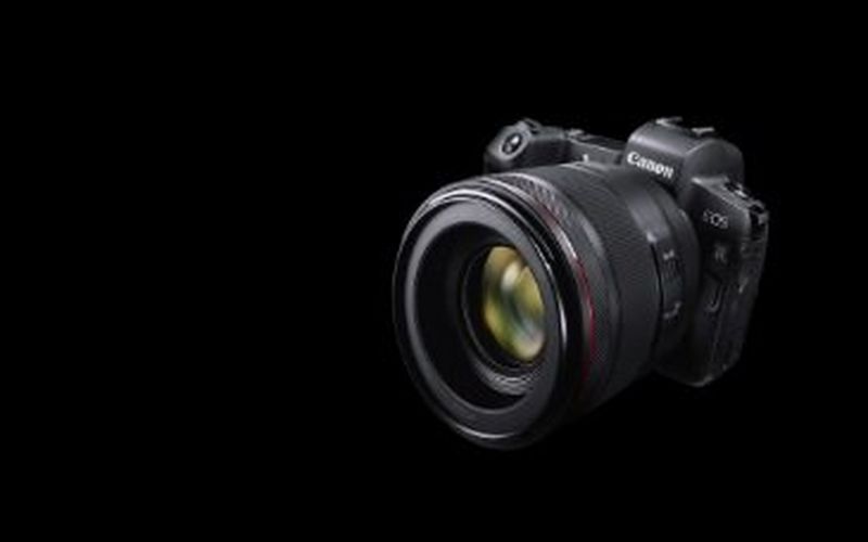Canon esittelee peilittömän täyden kennon EOS R -kamerajärjestelmän ja monipuolisia objektiivimalleja syksyyn