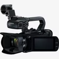 Canon XA45 Camcorder Produkt Vorderansicht von links mit umgeklapptem Bildschirm, der um 180 Grad gedreht ist
