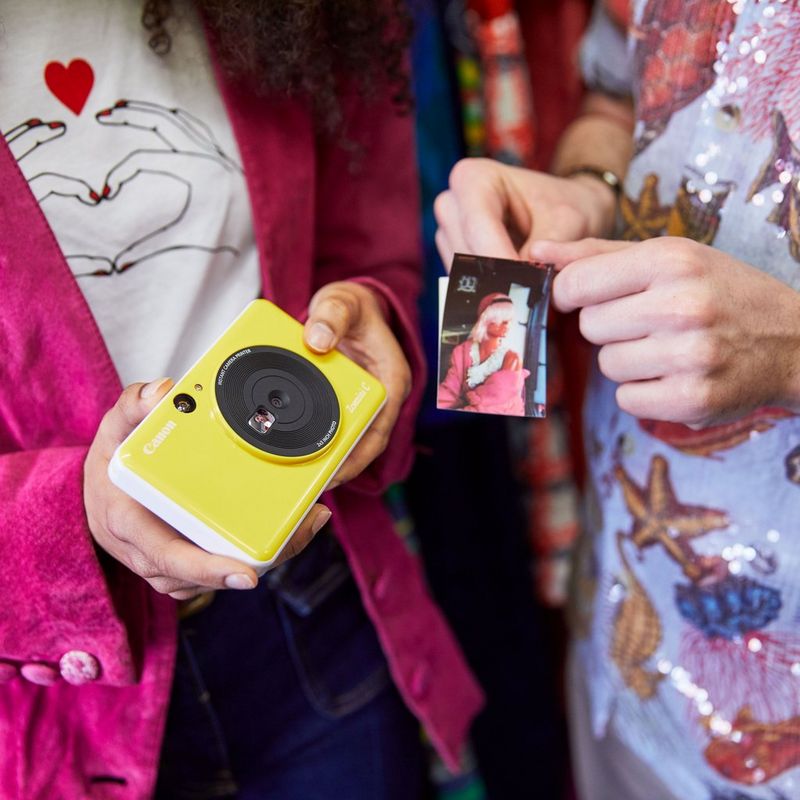 Canon Zoemini C Instant Camera Colour Photo Printer, Bumblebee Yellow 2 Girls with the Printer and photo