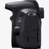Canon EOS 850D + objectif EF-S 18-135mm f/3.5-5.6 IS USM Produits Vue de gauche