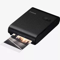 Canon SELPHY SQUARE QX10 mobiler WLAN-Farbfotodrucker, Premium-Kit, Schwarz Produkt Schrägansicht von links mit Ausdruck