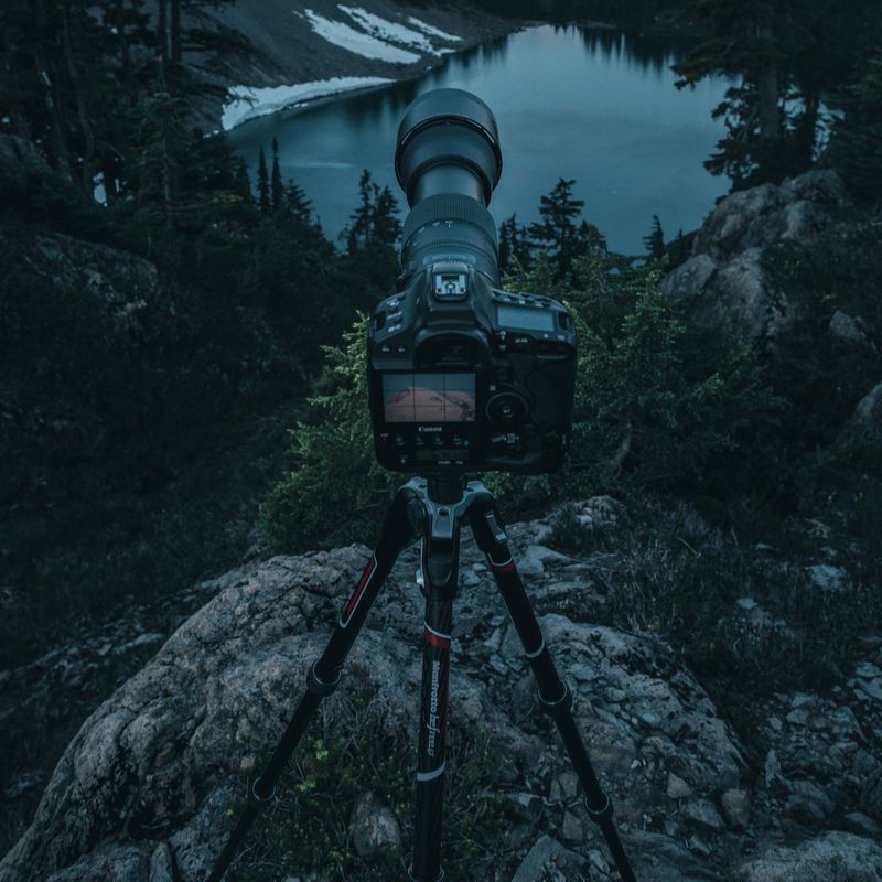 4230V162_Travel-Tripod_08