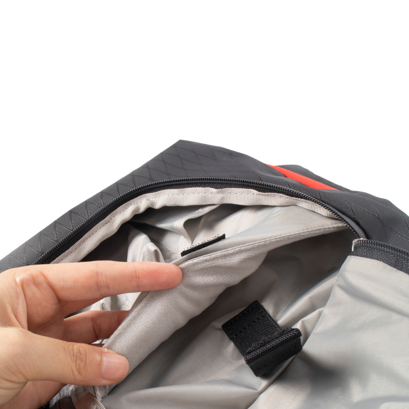 4546V324_Convertible-Backpack-14-inches-Black_08