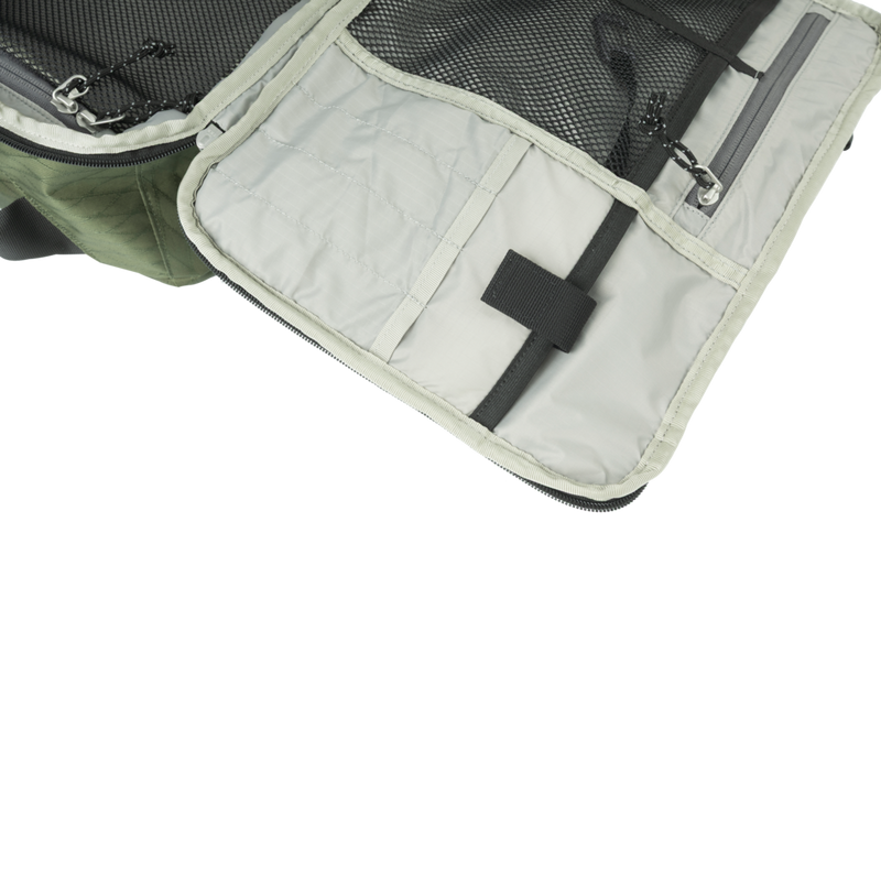 4546V326_Convertible-Backpack-14-inches-Green_14