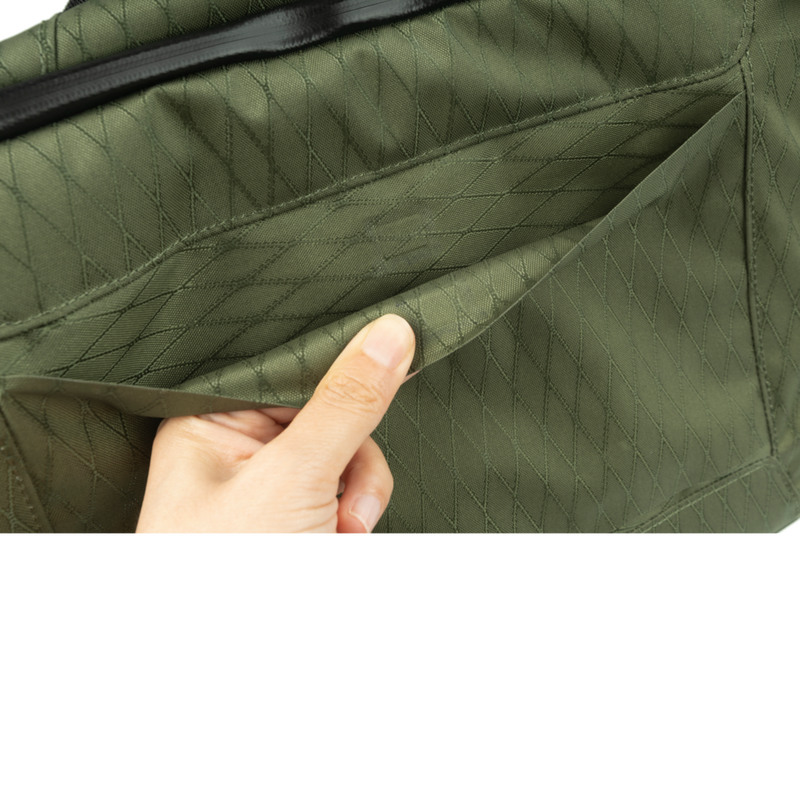 4546V326_Convertible-Backpack-14-inches-Green_17