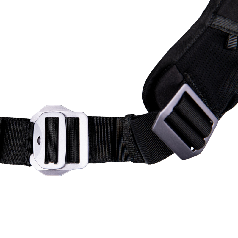 4549V066_Ajna-Backpack-Green_18