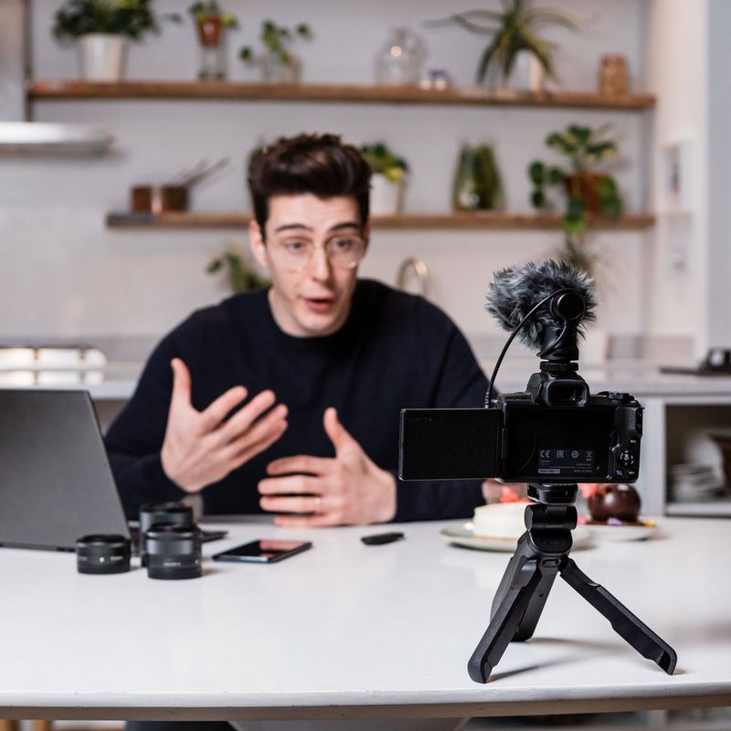 Canon EOS M50 Mark II Mirrorless Camera, White + EF-M 15-45mm f/3.5-6.3 IS STM Lens, Silver Recording a Video Using a Tripod