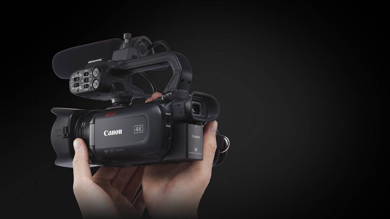 Ultra-compact professional 4K UHD camcorder