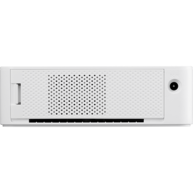 Näkymä sivulta ja DC-portti