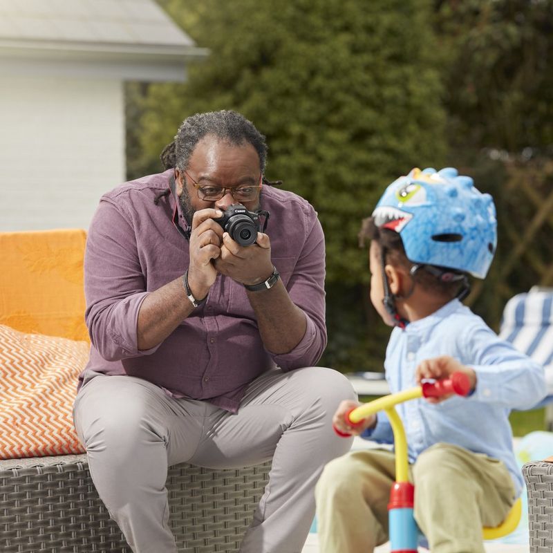 6052C122_EOS-R100_15