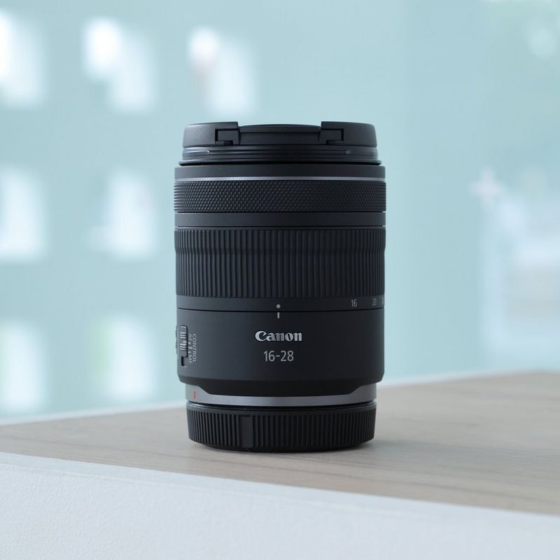 Canon RF 16-28mm F2.8 IS STM Lens Lens kept on a table