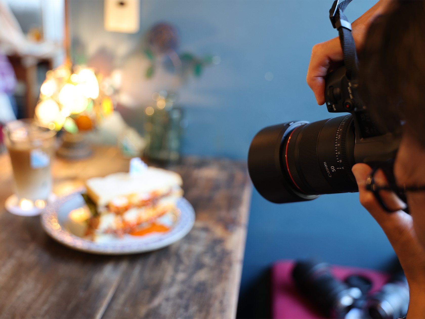 6908C005_RF-50mm-F1.4L-VCM_RI_01