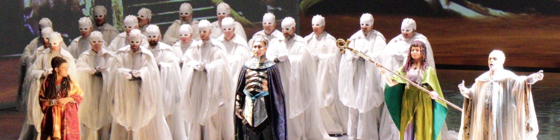 The cast of Verdi’s Aida on stage at the Teatro Carlo Felice
