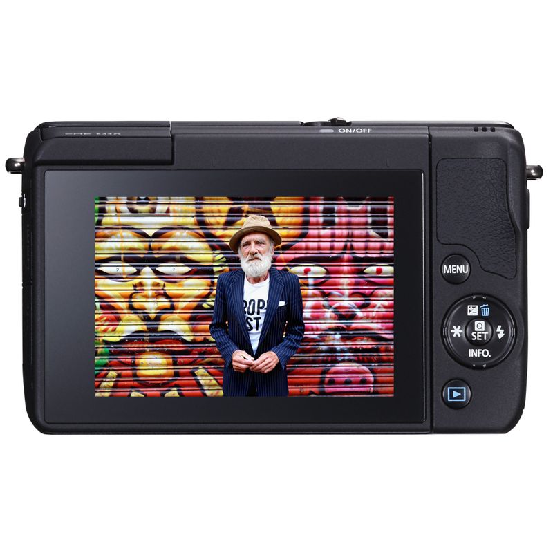 EOS M10