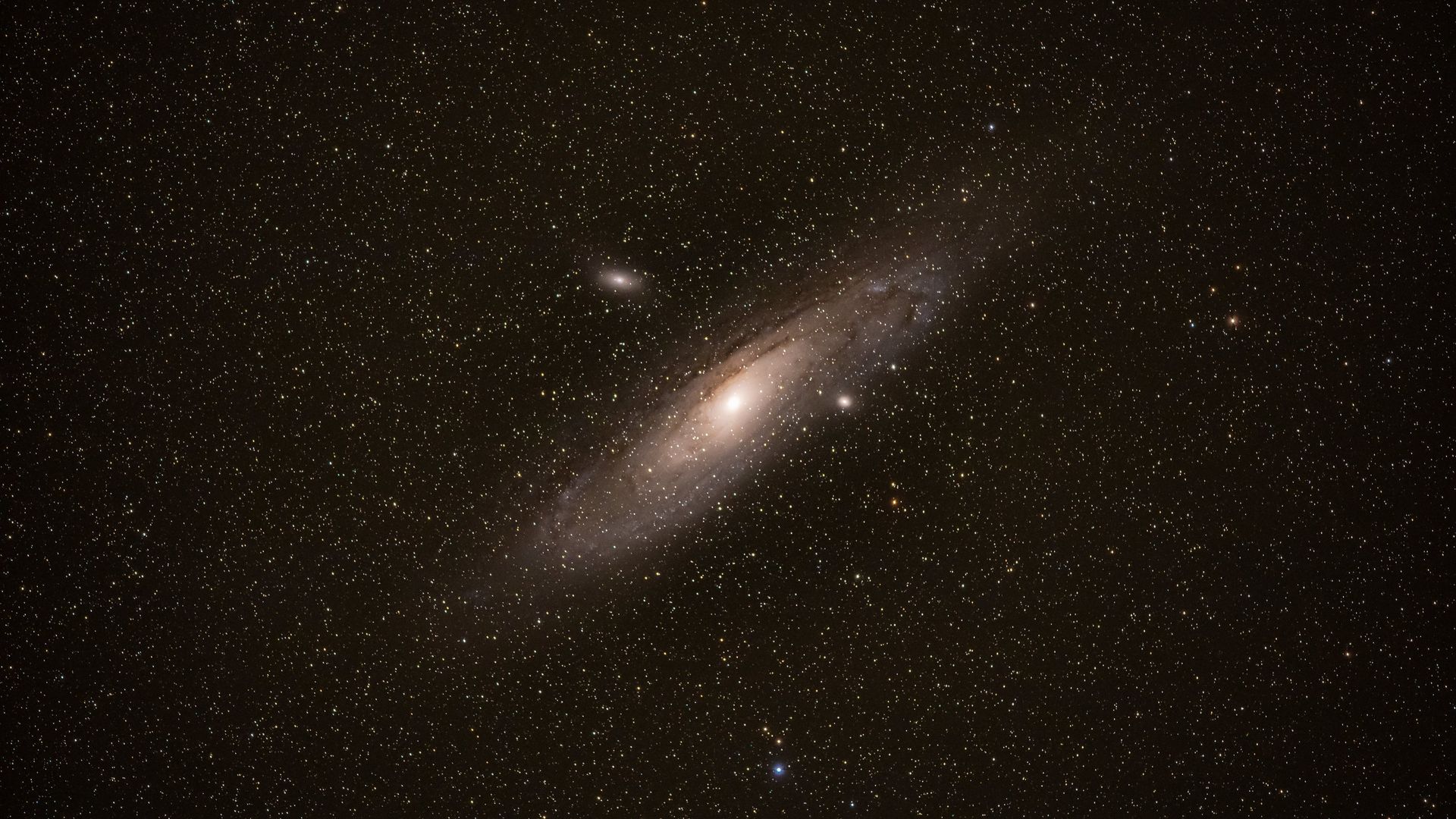 Canon EOS Ra Sample of Andromeda galaxy