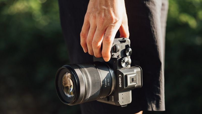 EOS-R8-Mark-II_Sep26_01