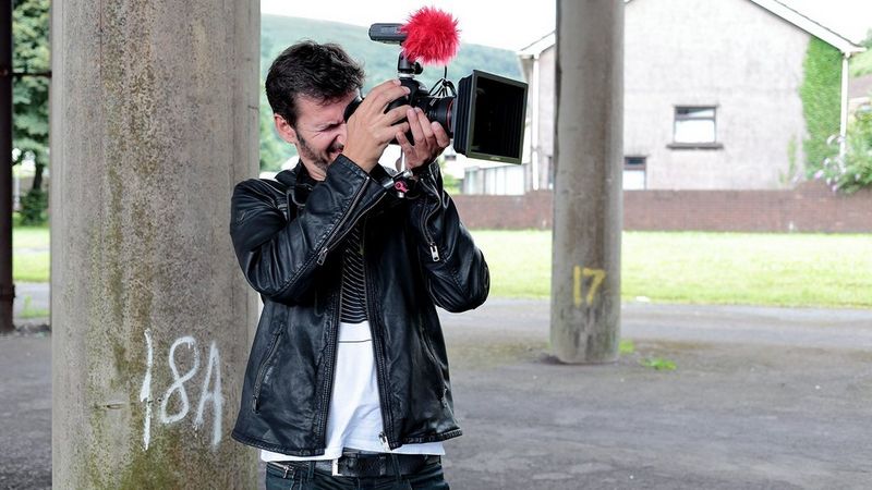 Filming handheld with the EOS 5D Mark IV