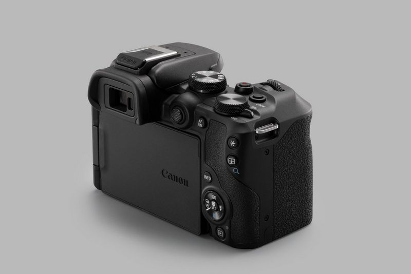 Canon EOS R10 - Easy-to-use Design - Canon Georgia