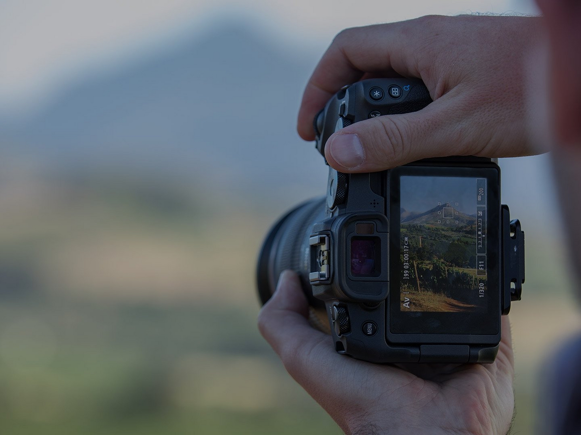 Canon EOS RP shooting landscape