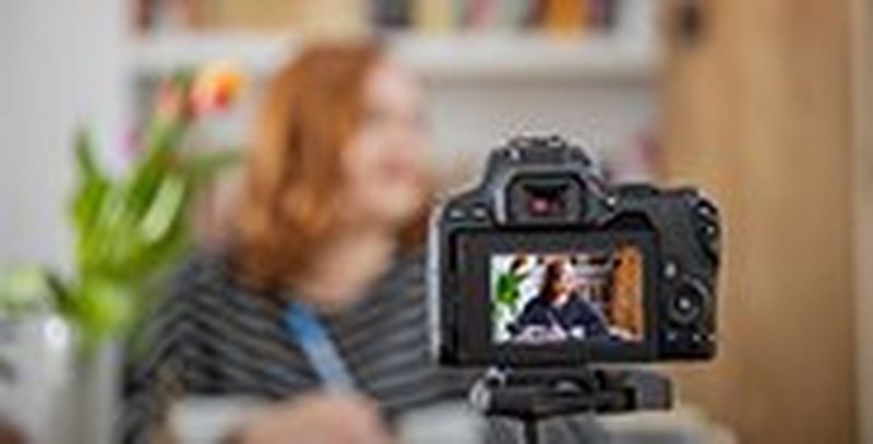 canon-get-inspired-best-vlogging-cameras