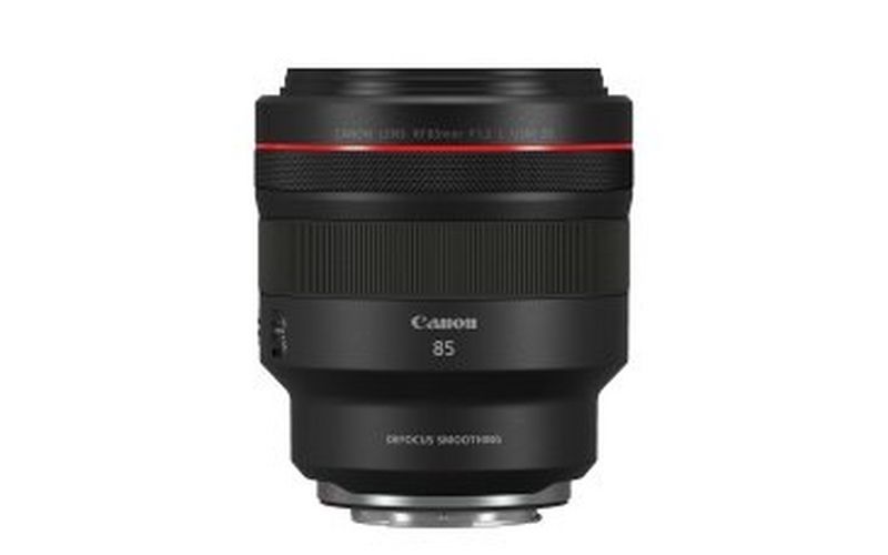 Canon launches a world first RF lens – the third addition to its F2.8L trinity series – and a new portrait lens for the RF mount