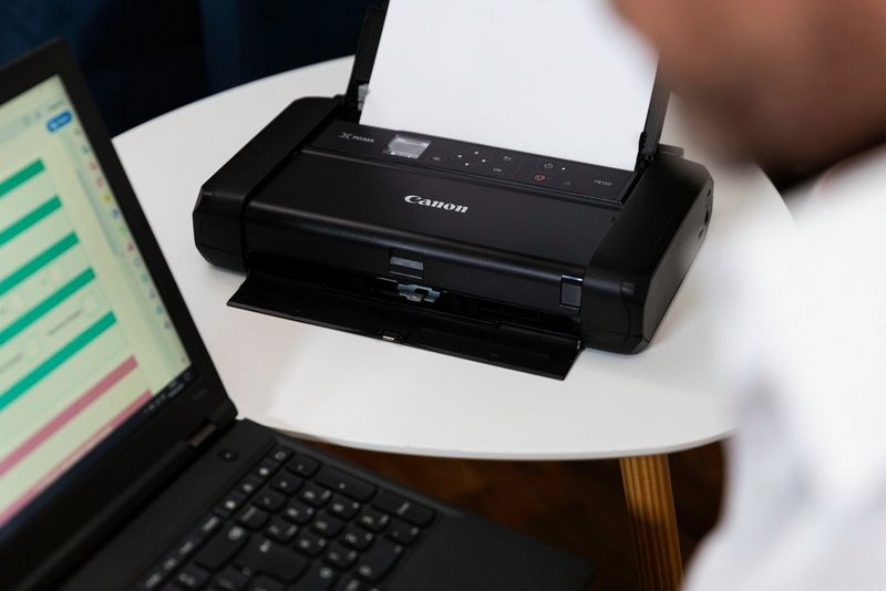 Imprimante jet d'encre portable Canon PIXMA TR150 dans Imprimantes Wi-Fi —  Boutique Canon Suisse