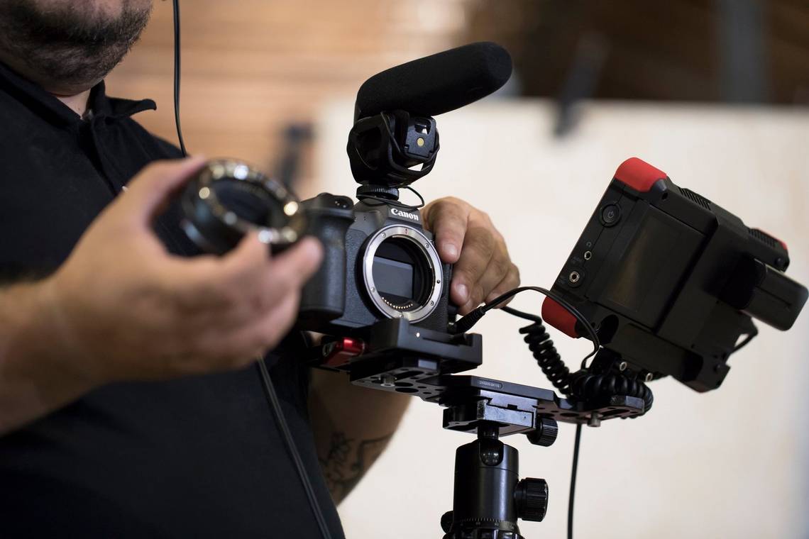 Canon EOS C70: лучшая основная камера для съемки корпоративных видео