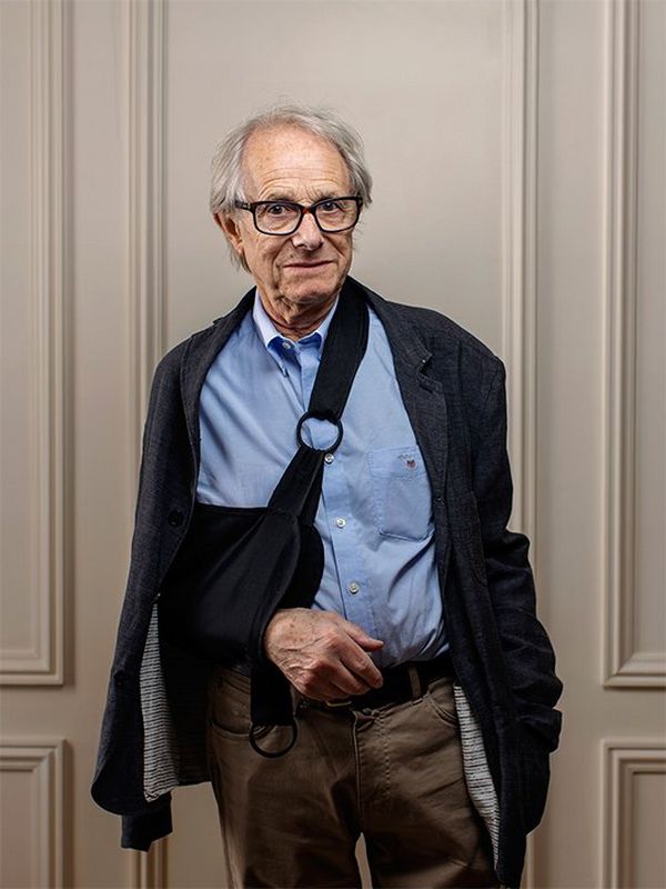 Director Ken Loach, his right arm in a sling, photographed at Cannes Film Festival by Paolo Verzone using a Canon 365betͶע_365betֳ-appٷ@.