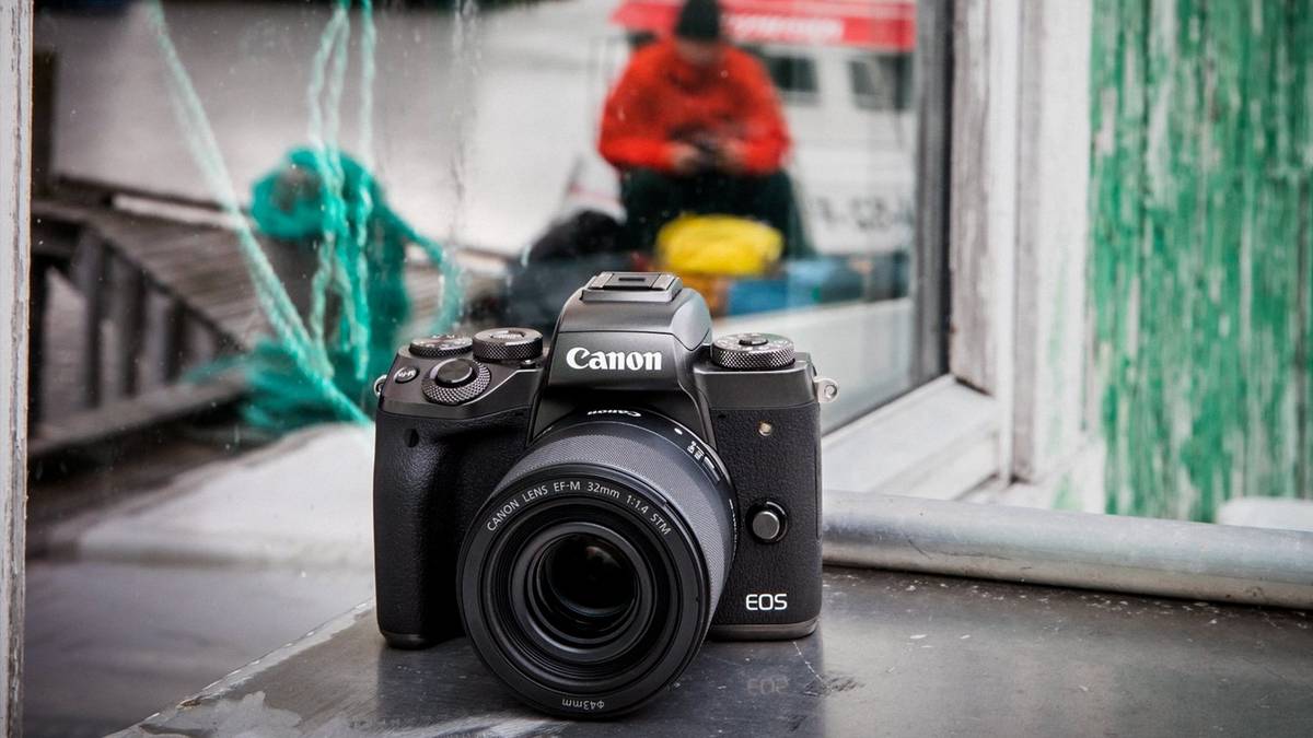 Canon EF-M 32mm f/1.4 STM on the Canon EOS M50