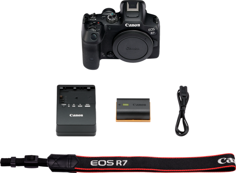 EOS R7 - What's in the box?