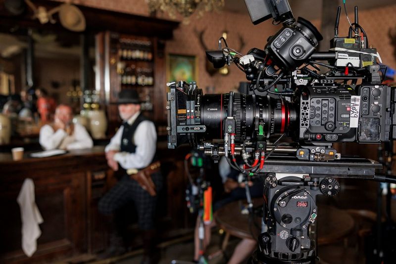 Cinema lenses 4K Lenses Canon UK