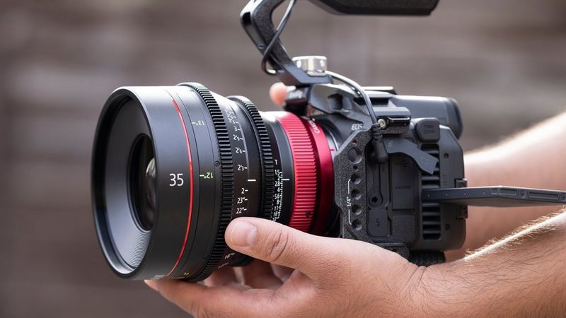 Los mejores objetivos RF para grabar vídeos - Canon Spain
