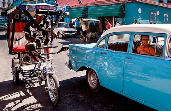 busy road in Cuba