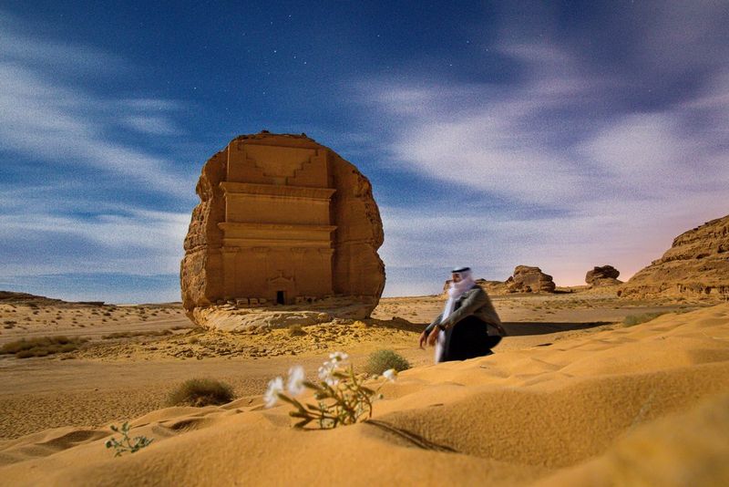 Documentary photographer Tasneem focuses on gender and social issues in Saudi Arabia and the Middle East. Her 2015 project Saudi Tales of Love brought her widespread international acclaim.