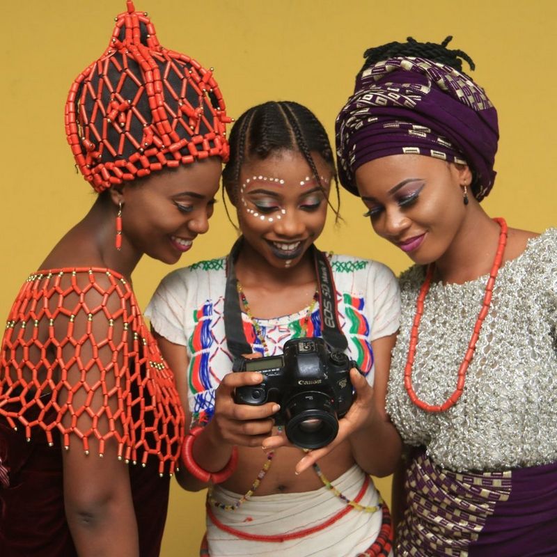 ecom-dep-page-cameras-pro-fashion-banner-v01-800-cs