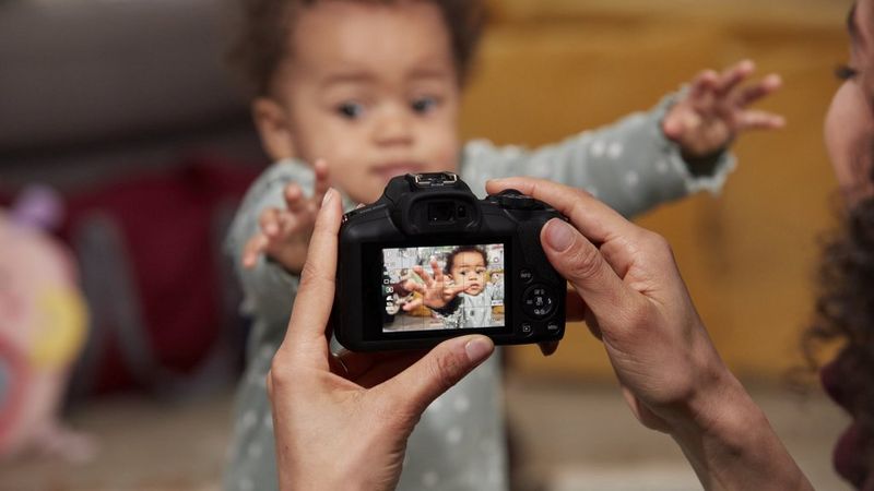 ecom_Cameras_For_Beginners_Guide_Banner_16x9