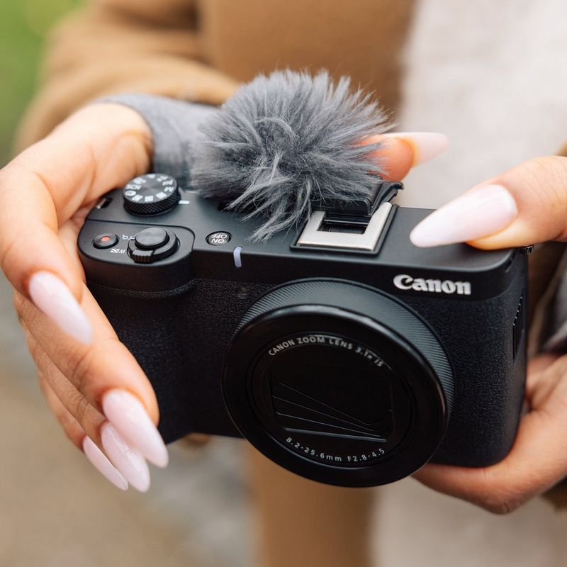 ecom_Compact_Camera_Tile_2025_1x1_an