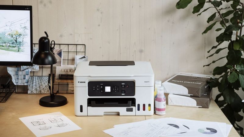 ecom_DACH_Back_To_School_Jul24_16x9_an