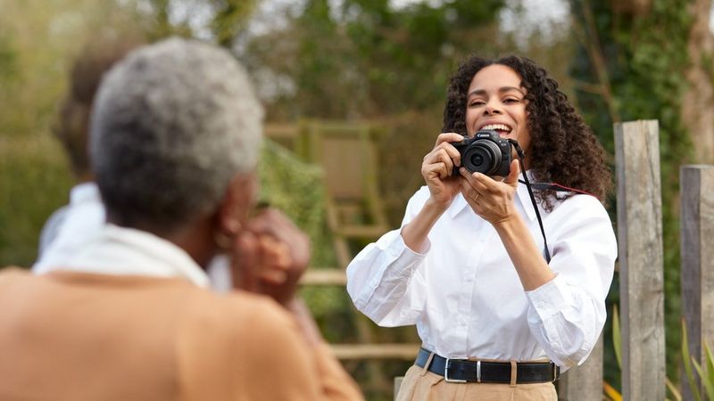 ecom_Easter_Promo_EU_Var2_16x9_Mar24_an