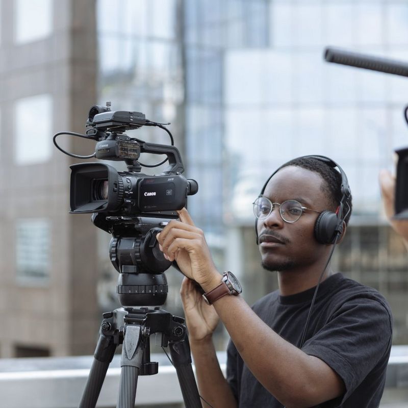 ecom_Unidays_Camcorders_1-1_Jun23_v1