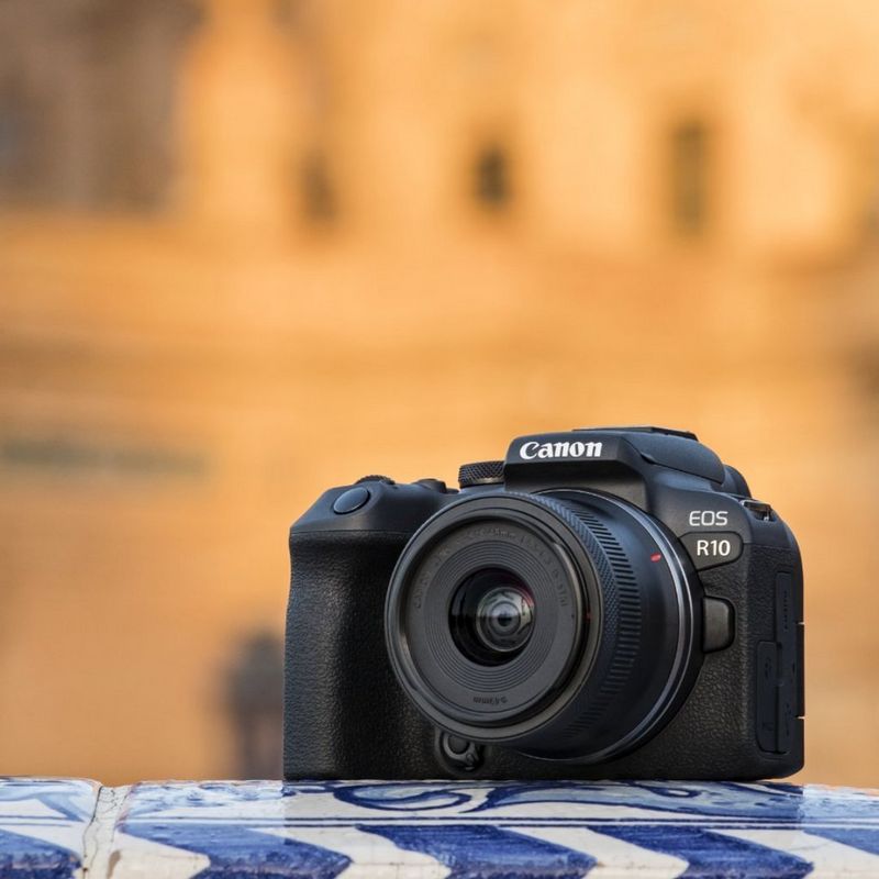 ecom_Unidays_Mirrorless_Cameras_1-1_Jun23_v1