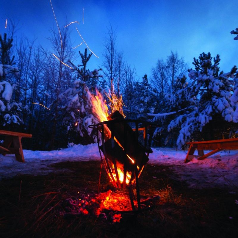 ecom_Winter_Instant_Savings_UKIE_Sept25_1x1_an