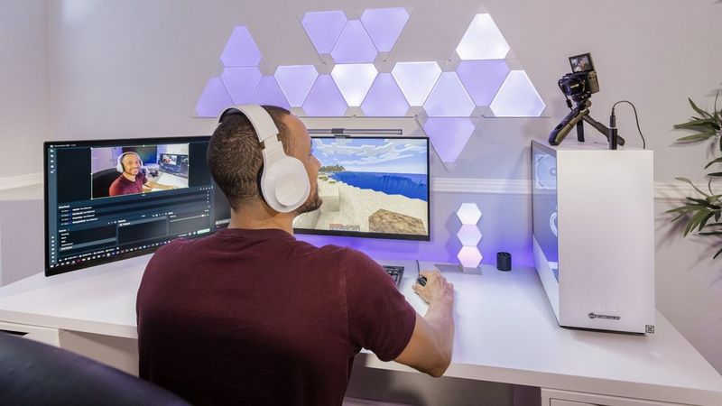 ecom_buying-guide_live-streaming-camera_nov2022_0-hero-image_16x9